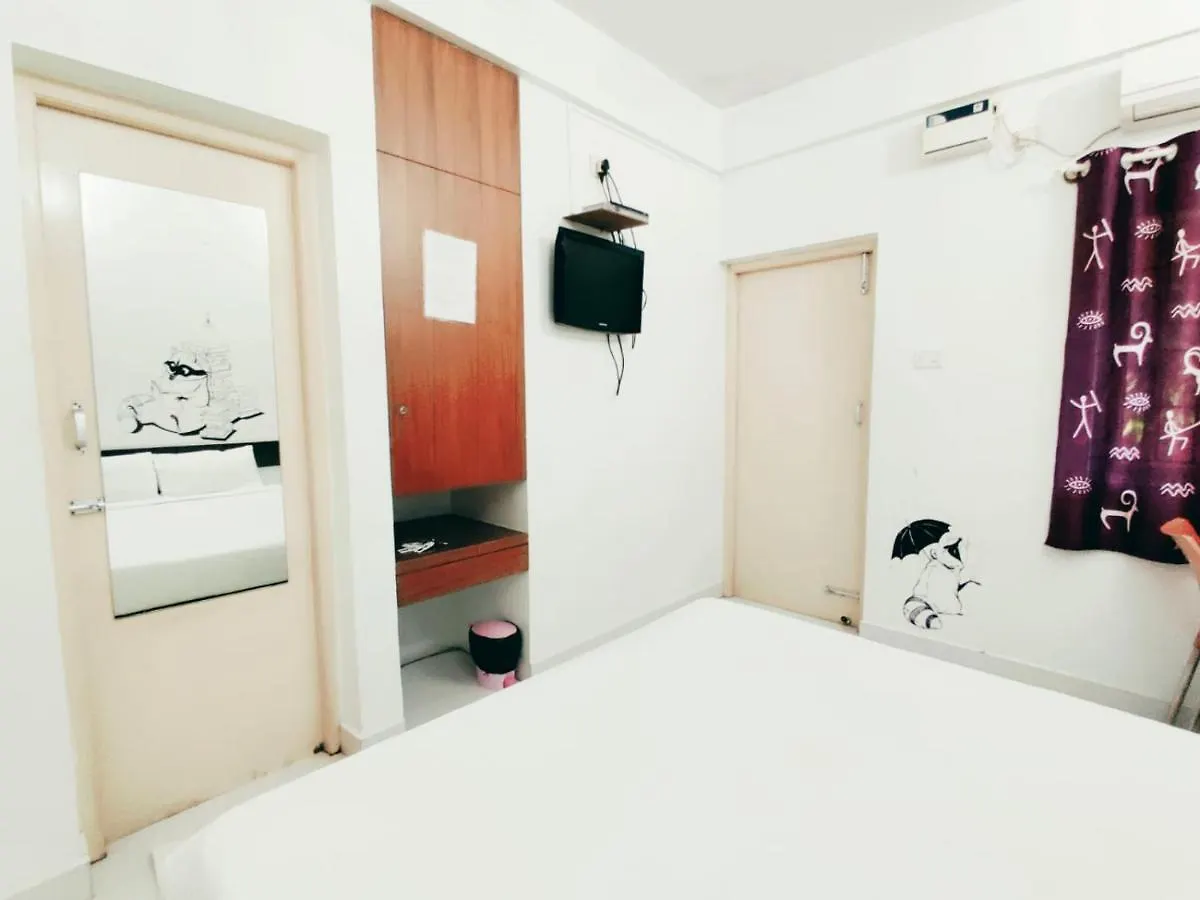 Raccoon Rooms Maiçor